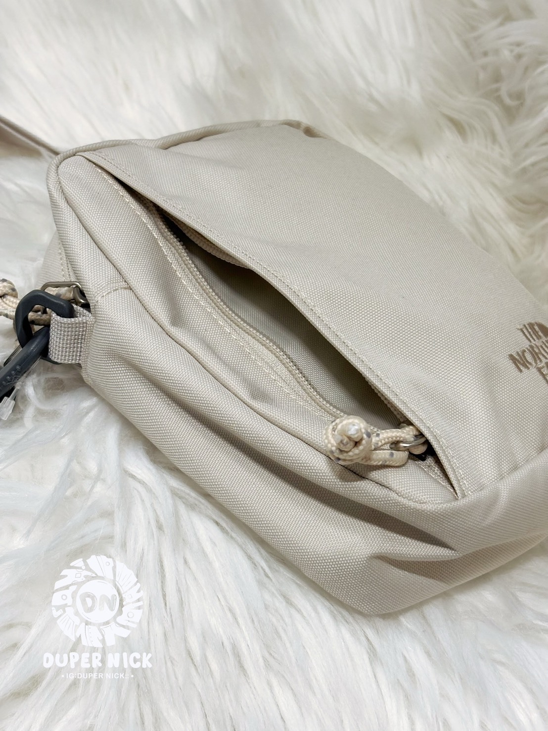 THE NORTH FACE SUPER CROSS BAG 刺繡LOGO - 小包 米白色