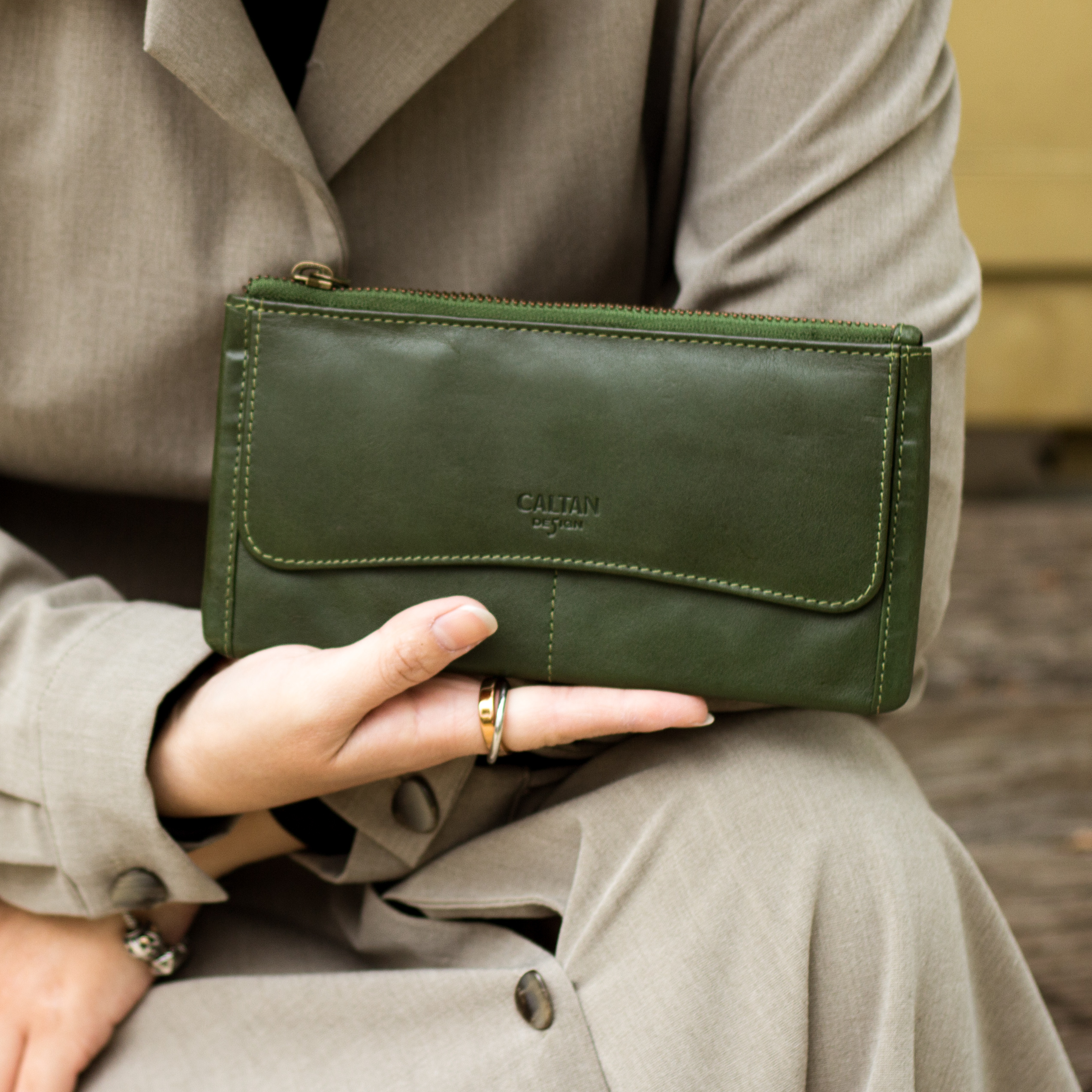 『新品上市』老爺有喜 浪漫優雅經典真皮長夾(072004cd)