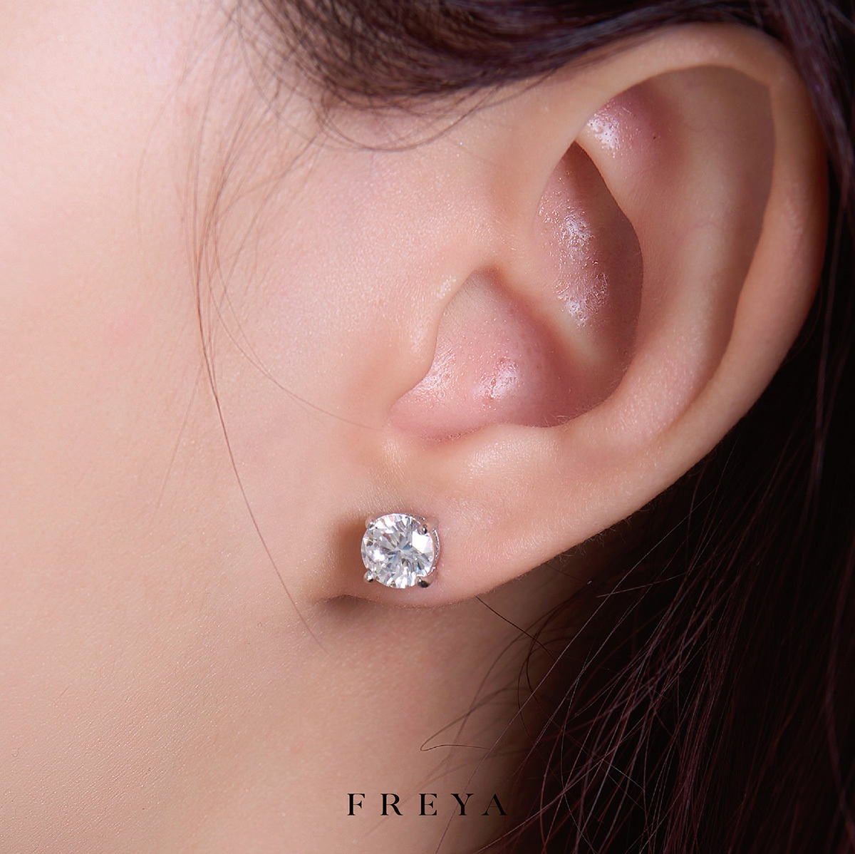 FREYA 1克拉四爪圓鑽耳釘