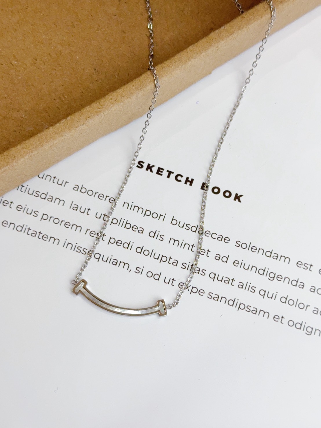 簡約微笑醫療鋼項鍊