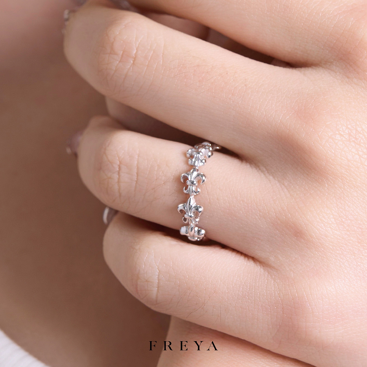 FREYA 鳶尾花戒指