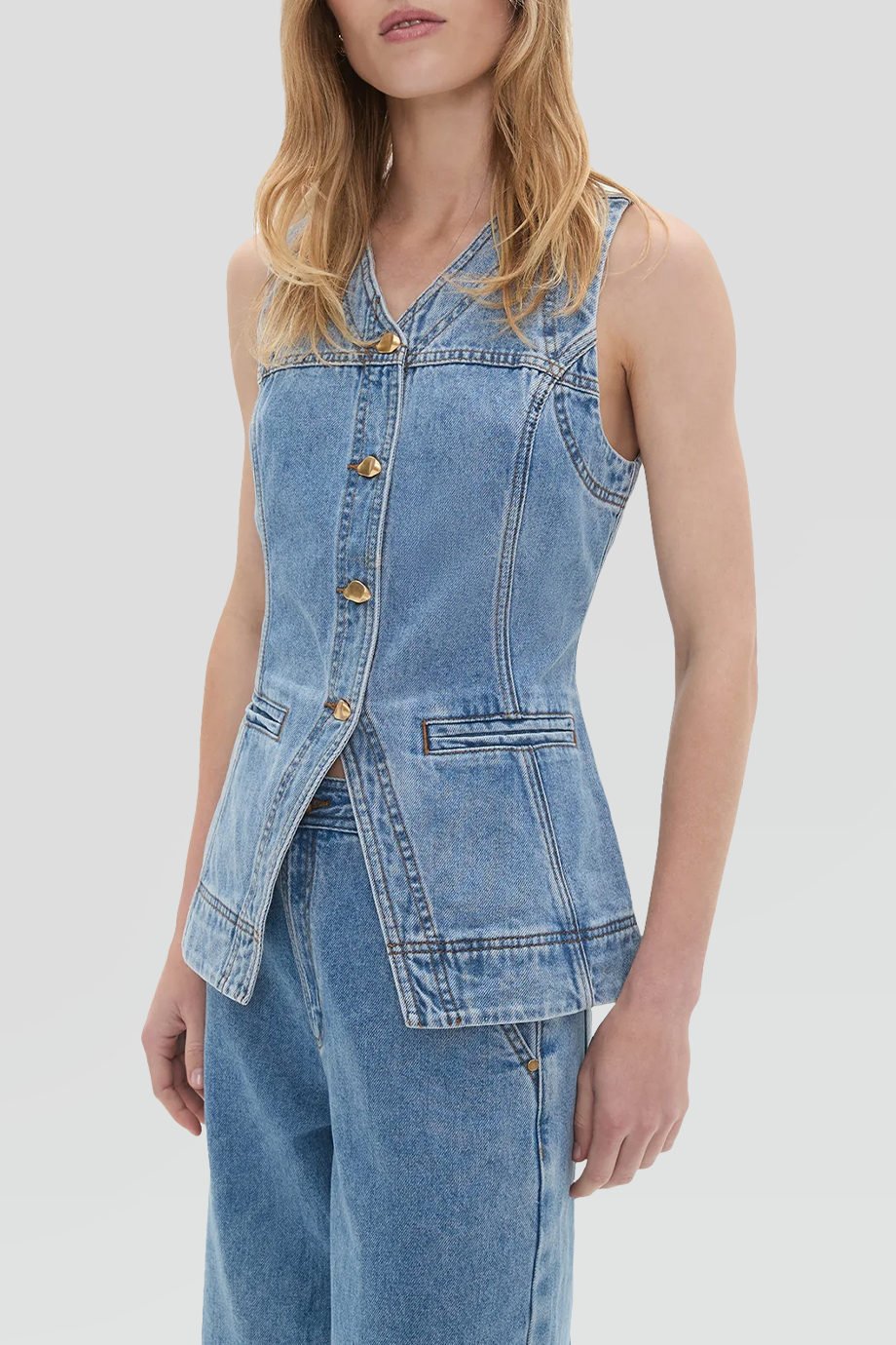 Aje｜HOLLAND V領排釦牛仔背心上衣