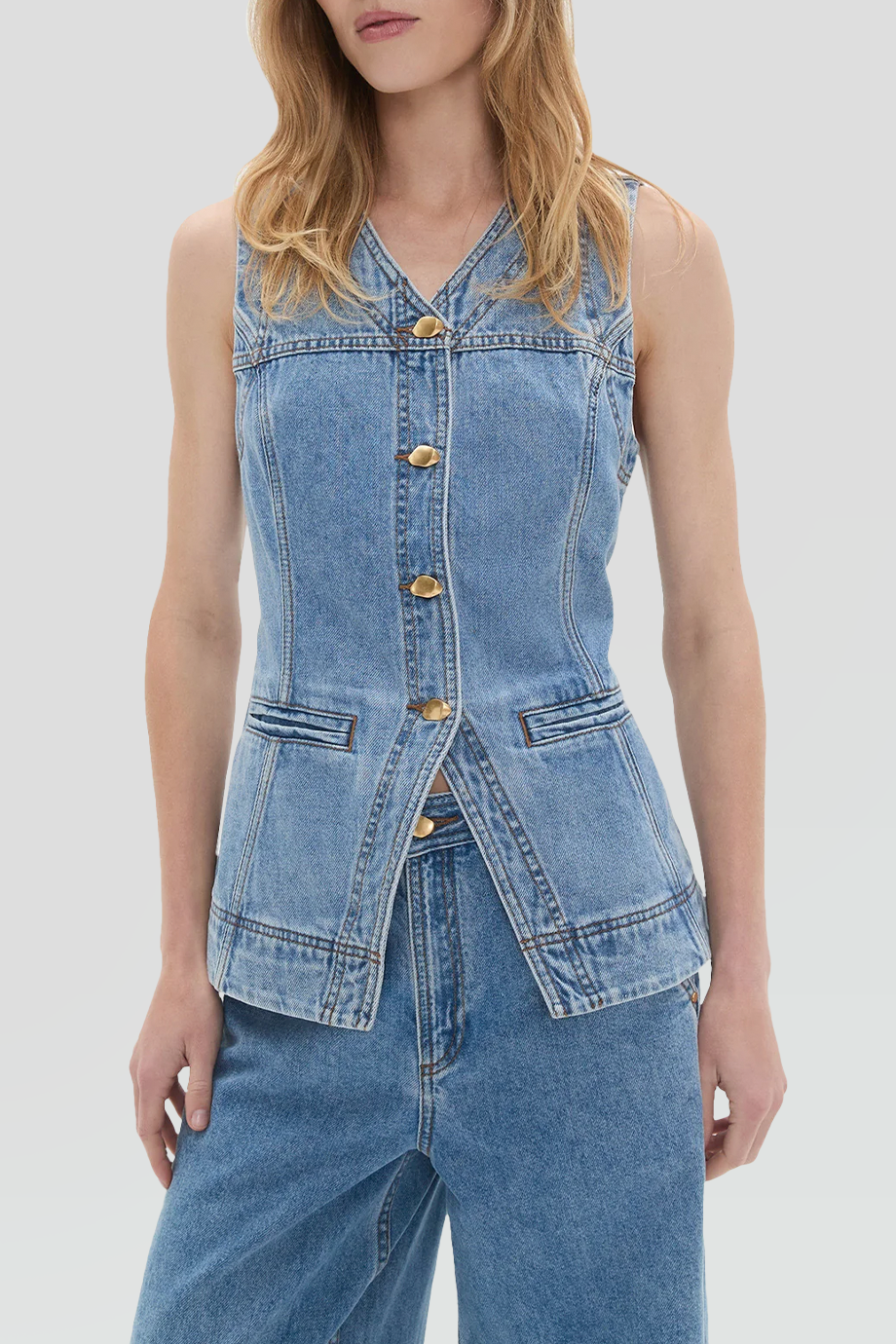 Aje｜HOLLAND V領排釦牛仔背心上衣