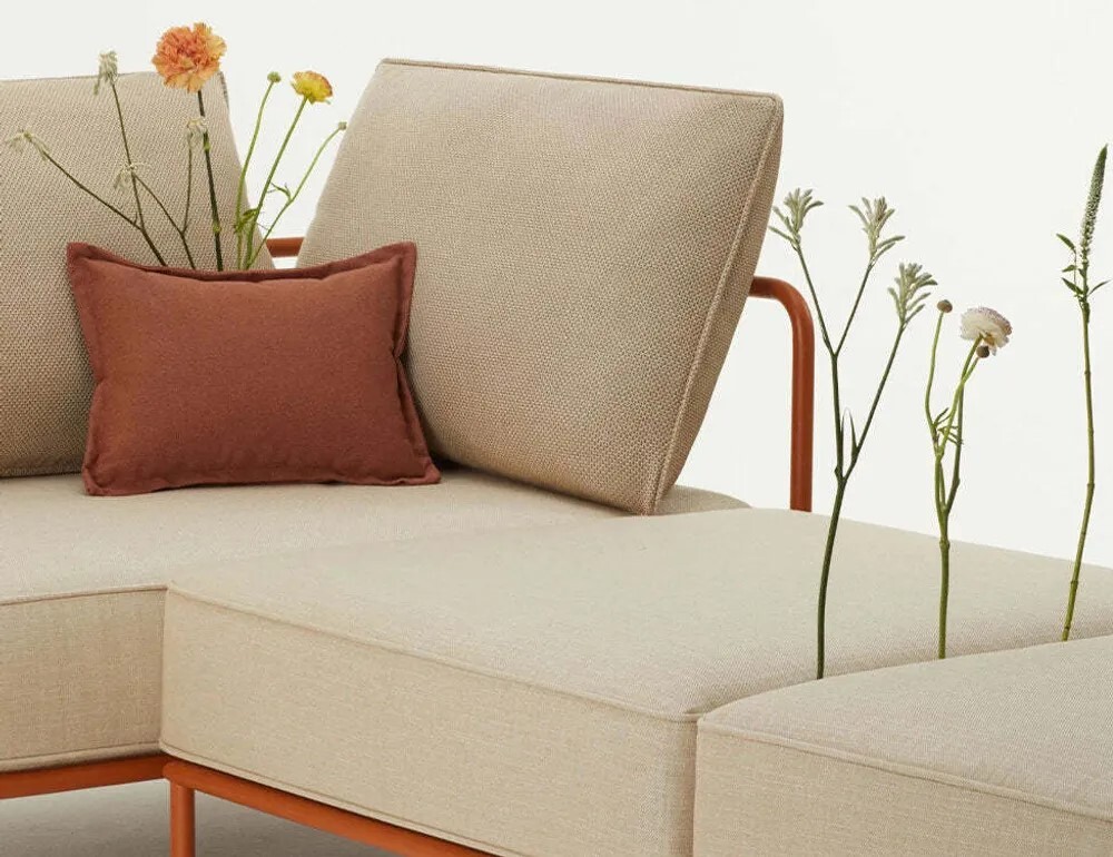 S.CAB-Flap Chaise Lounge 模組沙發/加長款，亞麻色款，時尚卻又質樸。