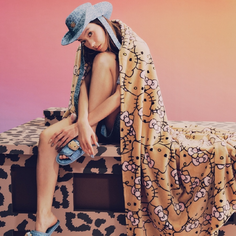 HELLO KITTY x TBH 曬黑系列 暖香毯 毛毯 午睡毯 沙發毯 法蘭絨 凱蒂貓 宋雨琦代言 / 預購