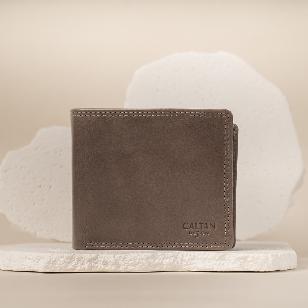 『新品上市』老爺有喜 真皮多折男仕短皮夾(072733cl)