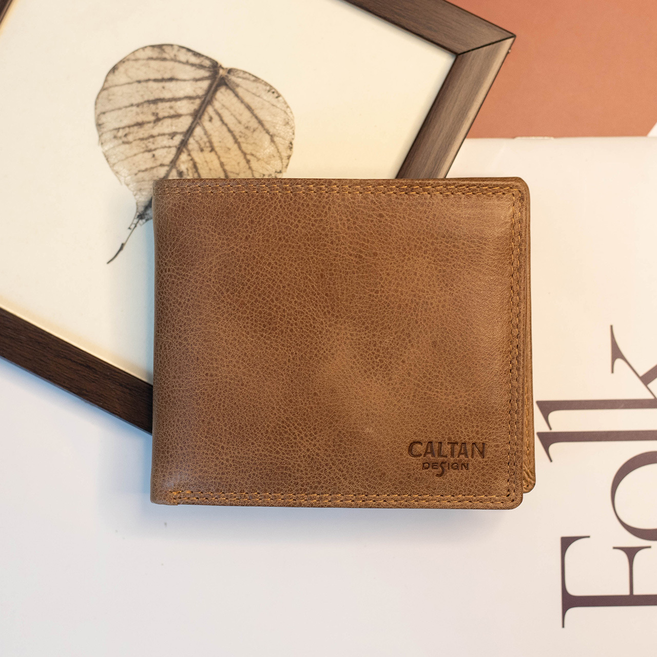 『新品上市』老爺有喜 真皮多折男仕短皮夾(072733lt)