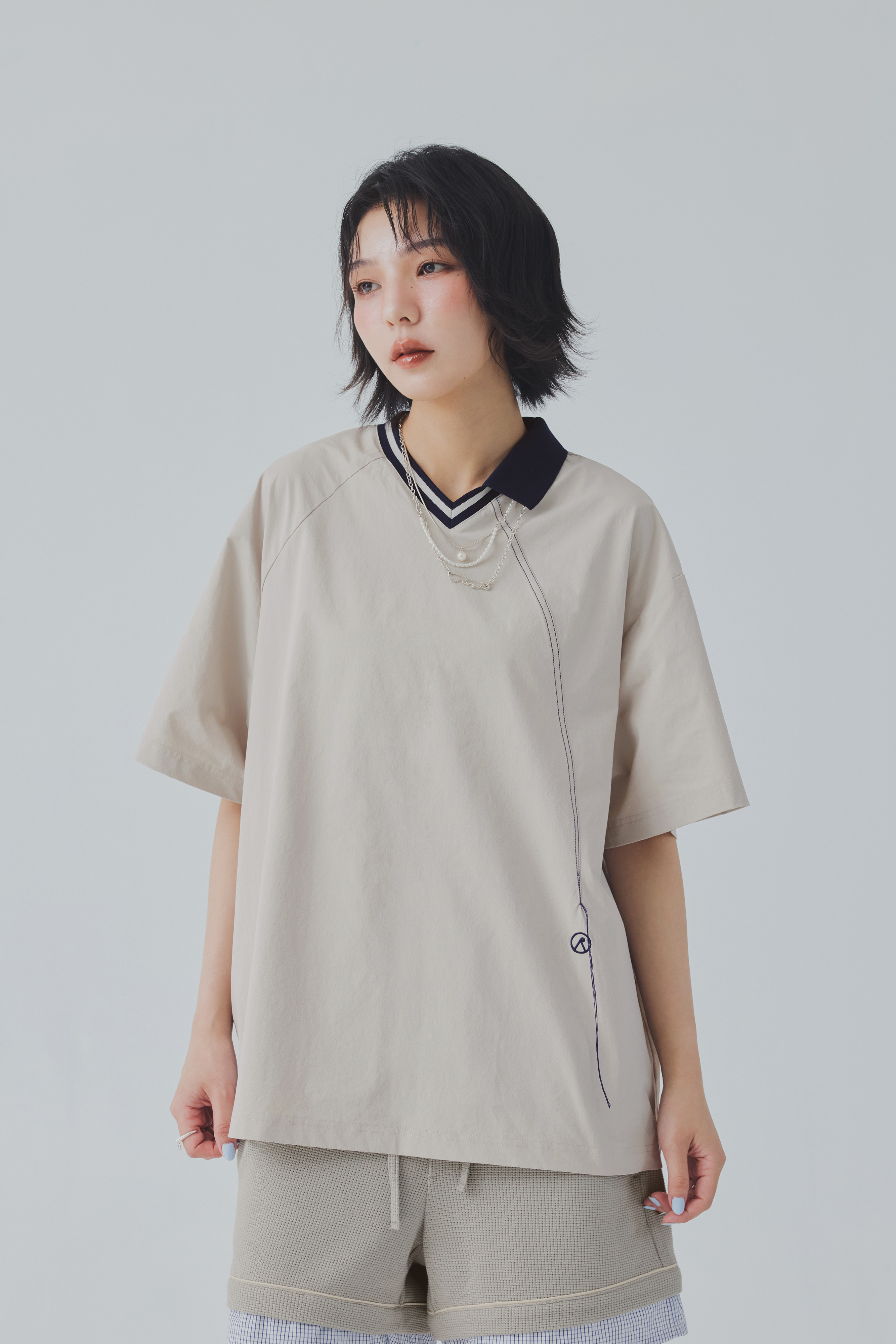 V-Neck Bi-Construct Tee｜Light Gray