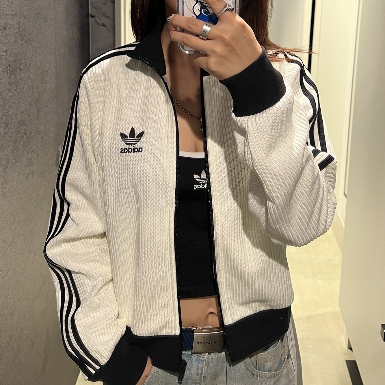 ADIDAS ORIGINALS 黑白 米白 短板 針織運動外套 女款 三葉草 KC2649