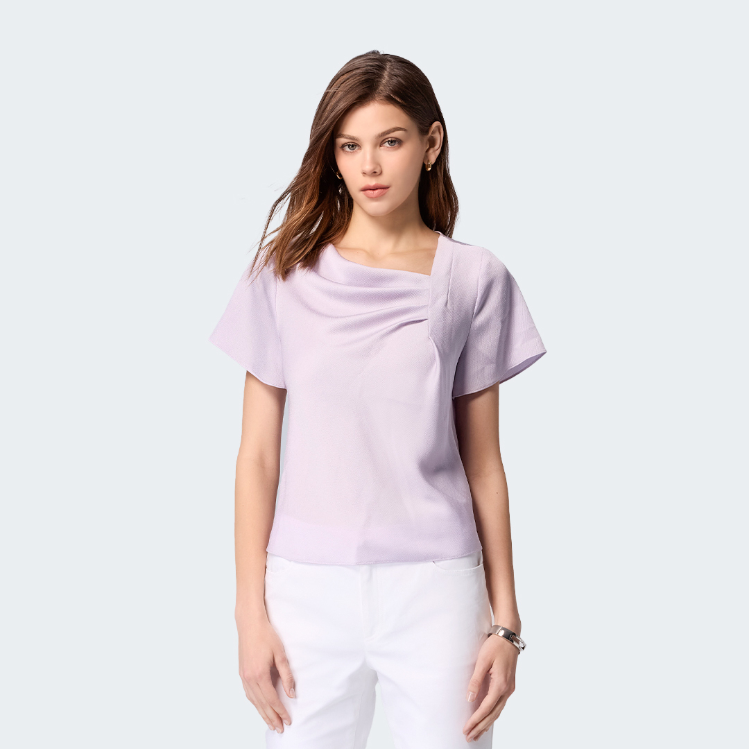 優雅斜領壓紋上衣