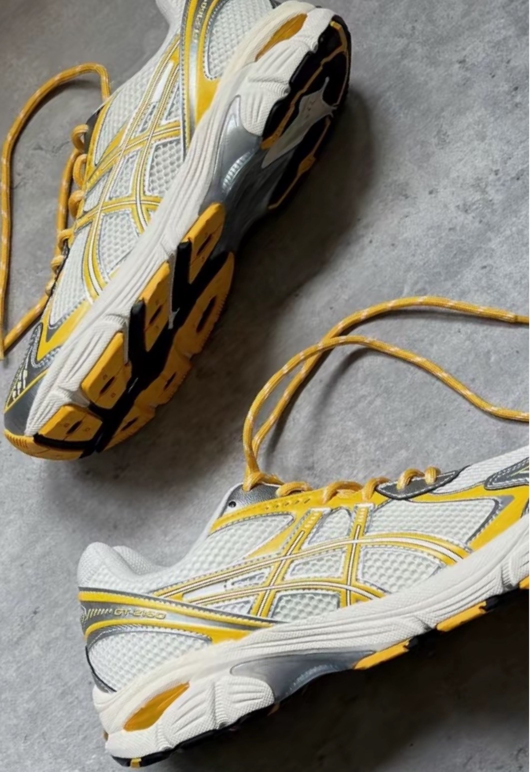 KITH X Asics GT-2160 Cream Solar Power 奶油黃慢跑鞋 男女款 舒適百搭復古風 🏃‍♀️✨Aug25