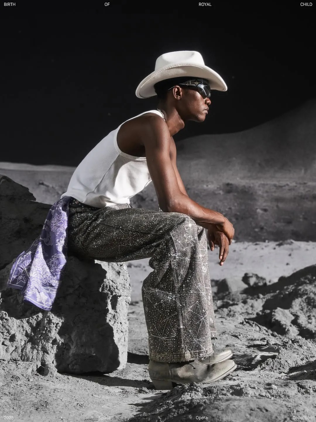 BIRTH OF ROYAL CHILD｜20K Zodiac Diamond Denim Pants (Black)