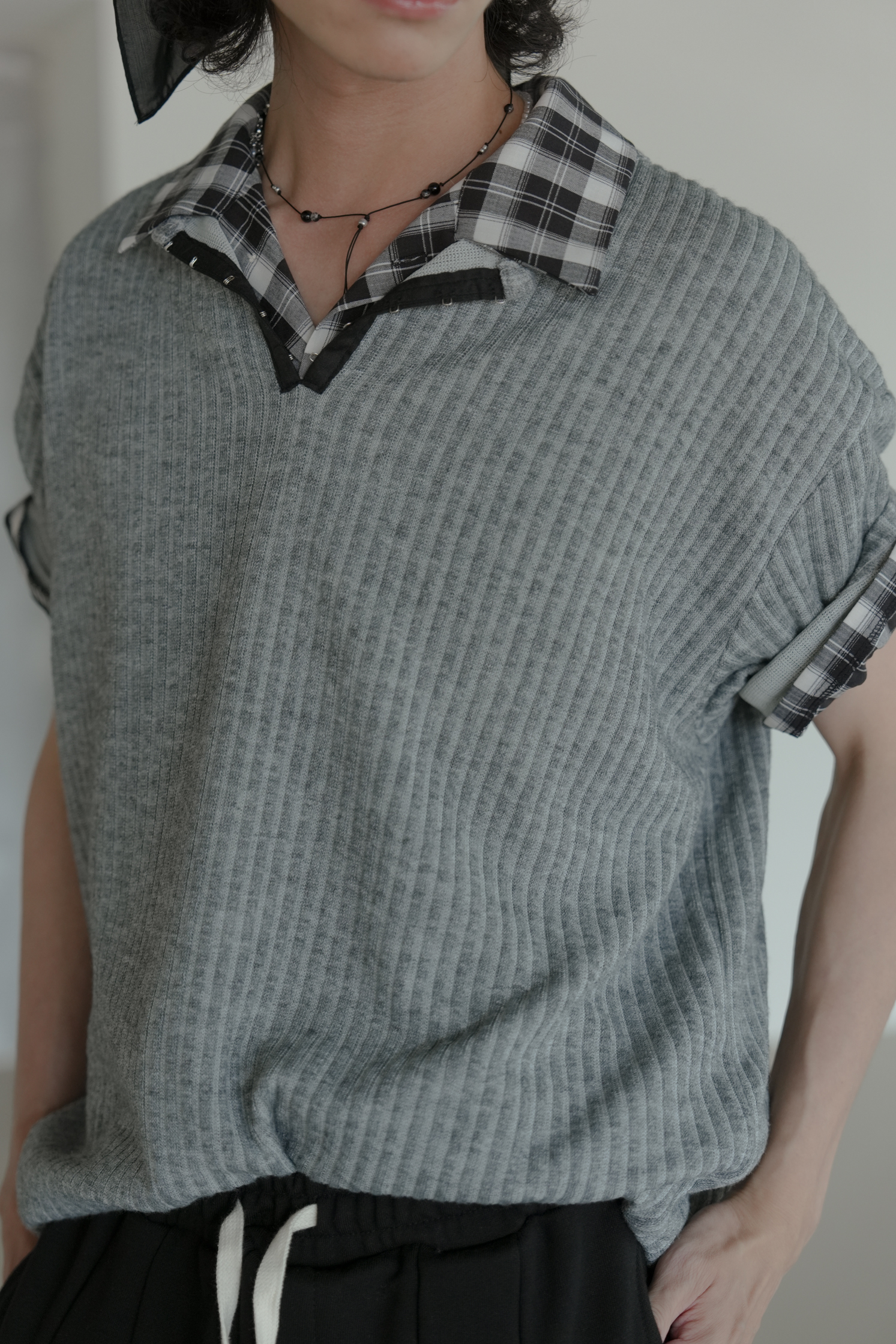 Adel Hook Henley Neck Knit #上衣 (售完不補)