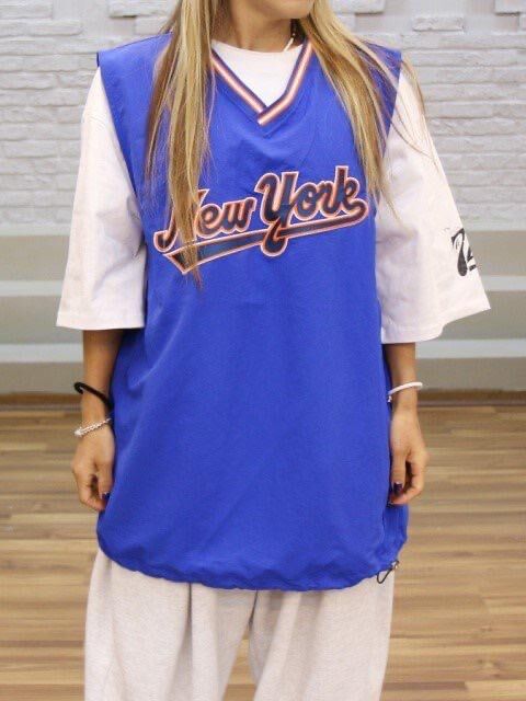 V領英文字背心 Not-037V