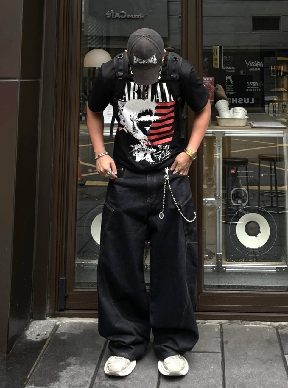 《S.V》黑丹寧寬版彎刀褲