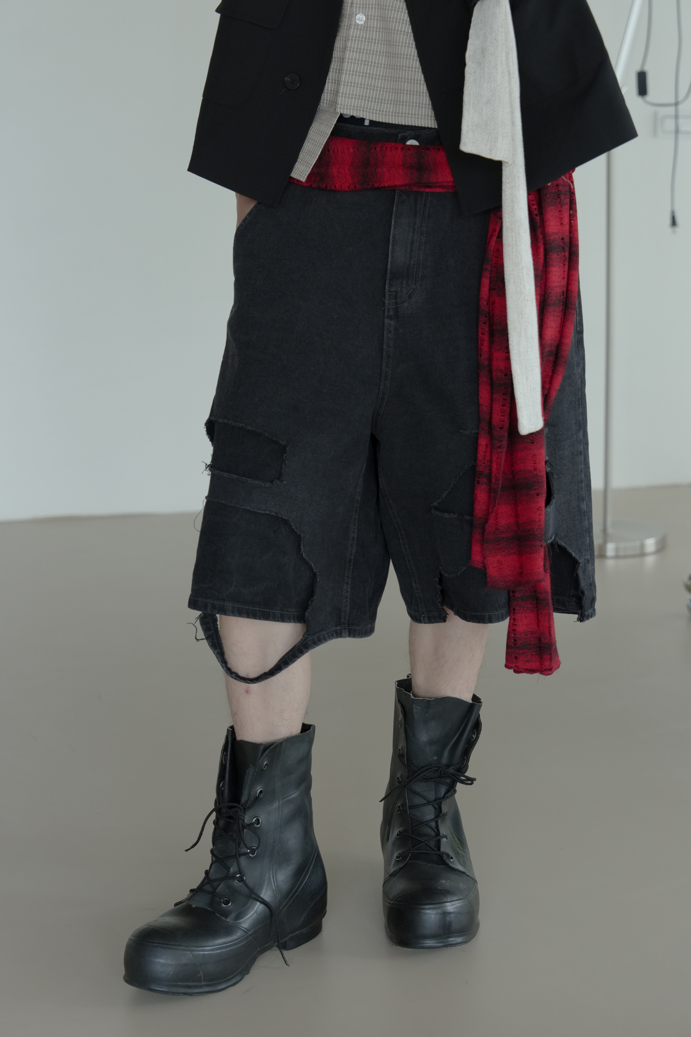 Dislayered Bermuda Denim #短褲