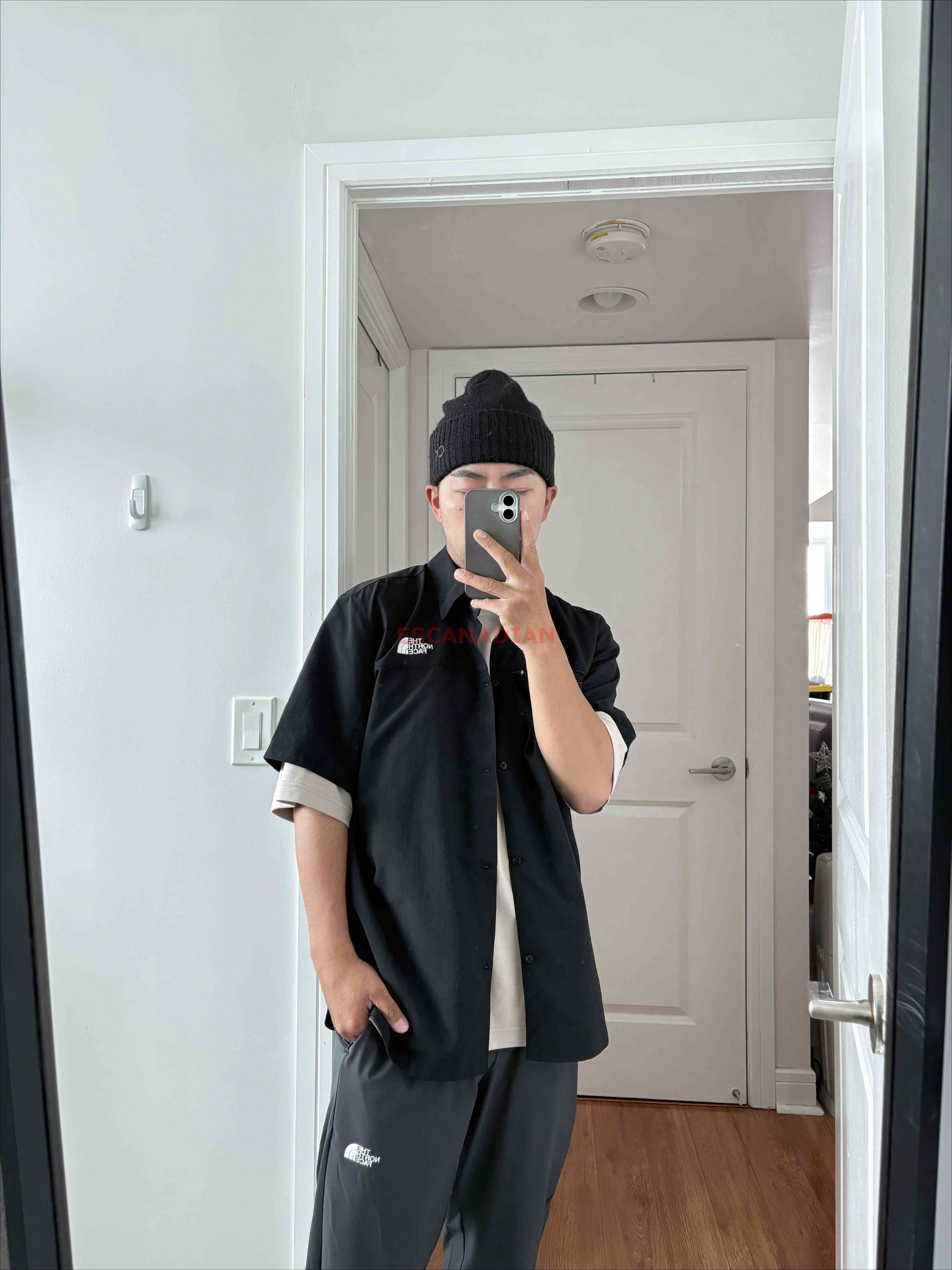 THE NORTH FACE 男大人 可收納 機能型 彈性 防潑水 涼感 透氣 排汗 短袖襯衫 (2色)