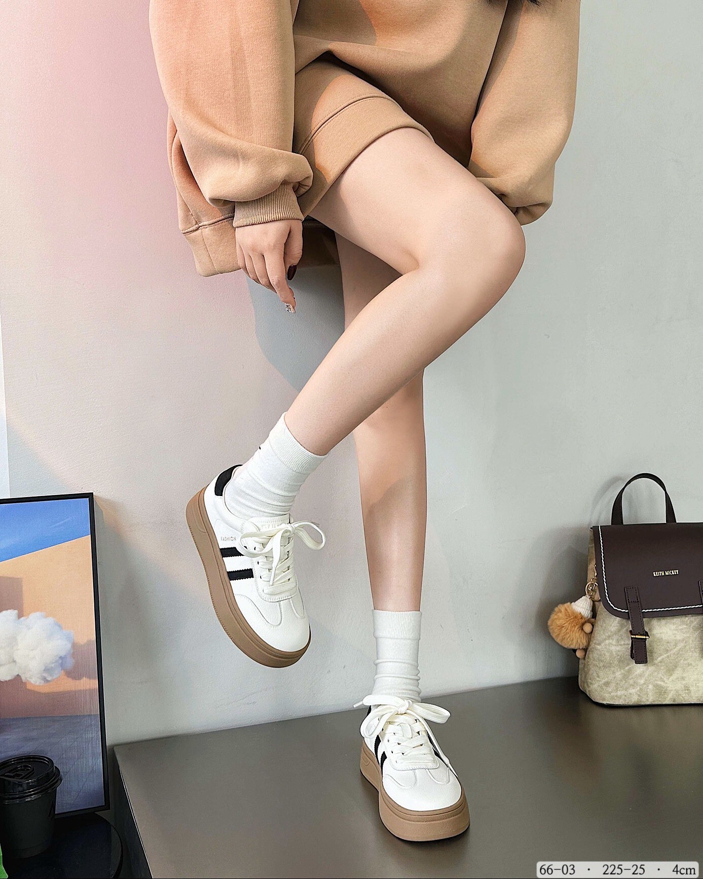 66-03韓國真皮撞色條紋厚底德訓鞋