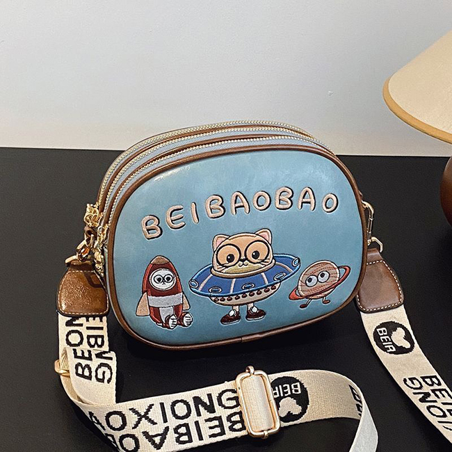 爆可愛飛碟外星熊熊胖胖包-現貨剩1