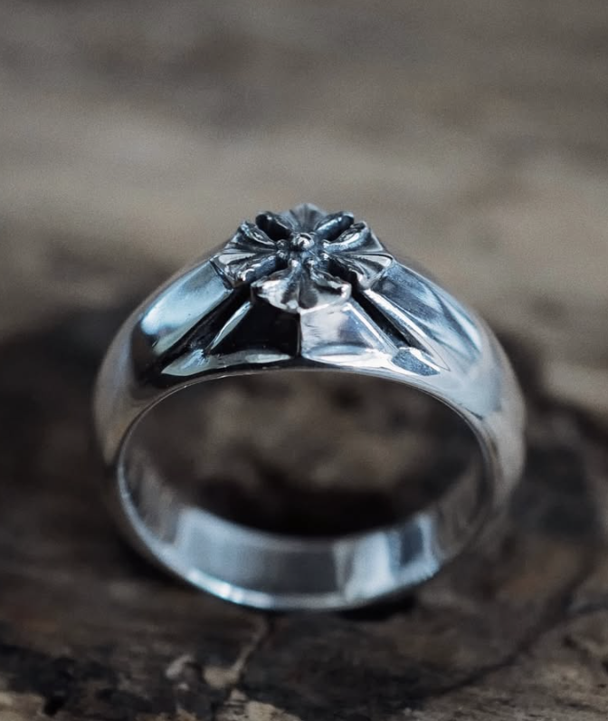 Iron Raven Cross Ring