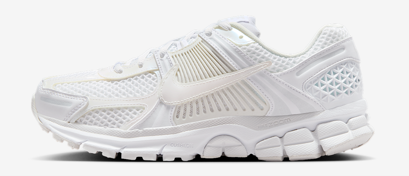 NIKE / NIKE 女款 Zoom Vomero 慢跑鞋 / 白色 / AUG25