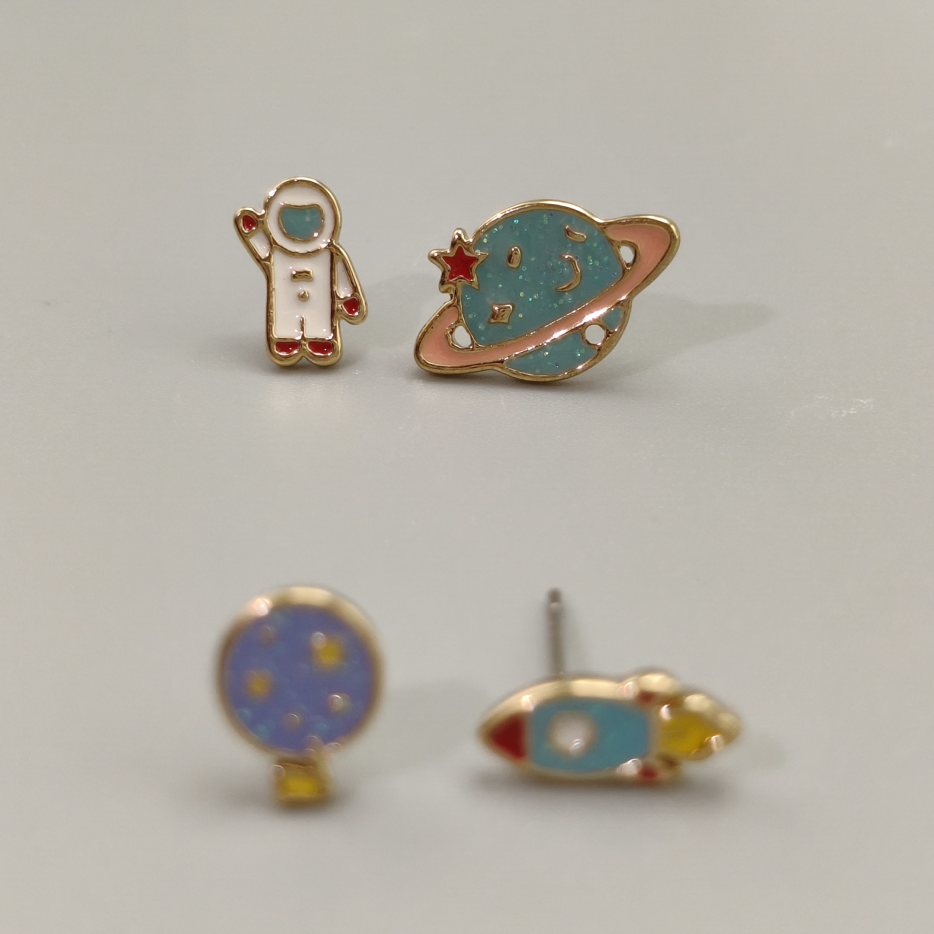 小宇宙出走中‥OuterLove