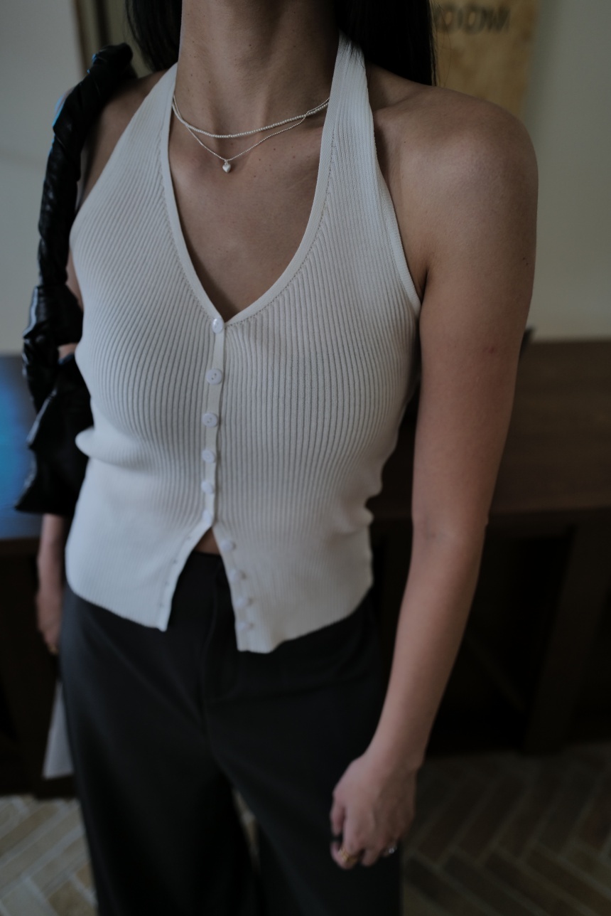 削肩小鈕釦下開衩露背背心*6色