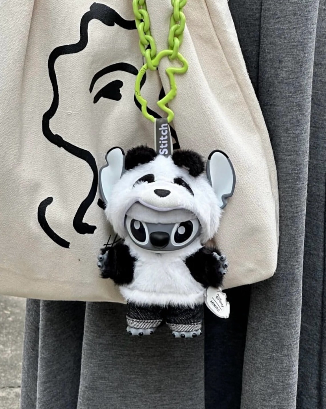 KTQ STORE ‧ Miniso X Disney 史迪奇熊貓造型 吊飾娃娃