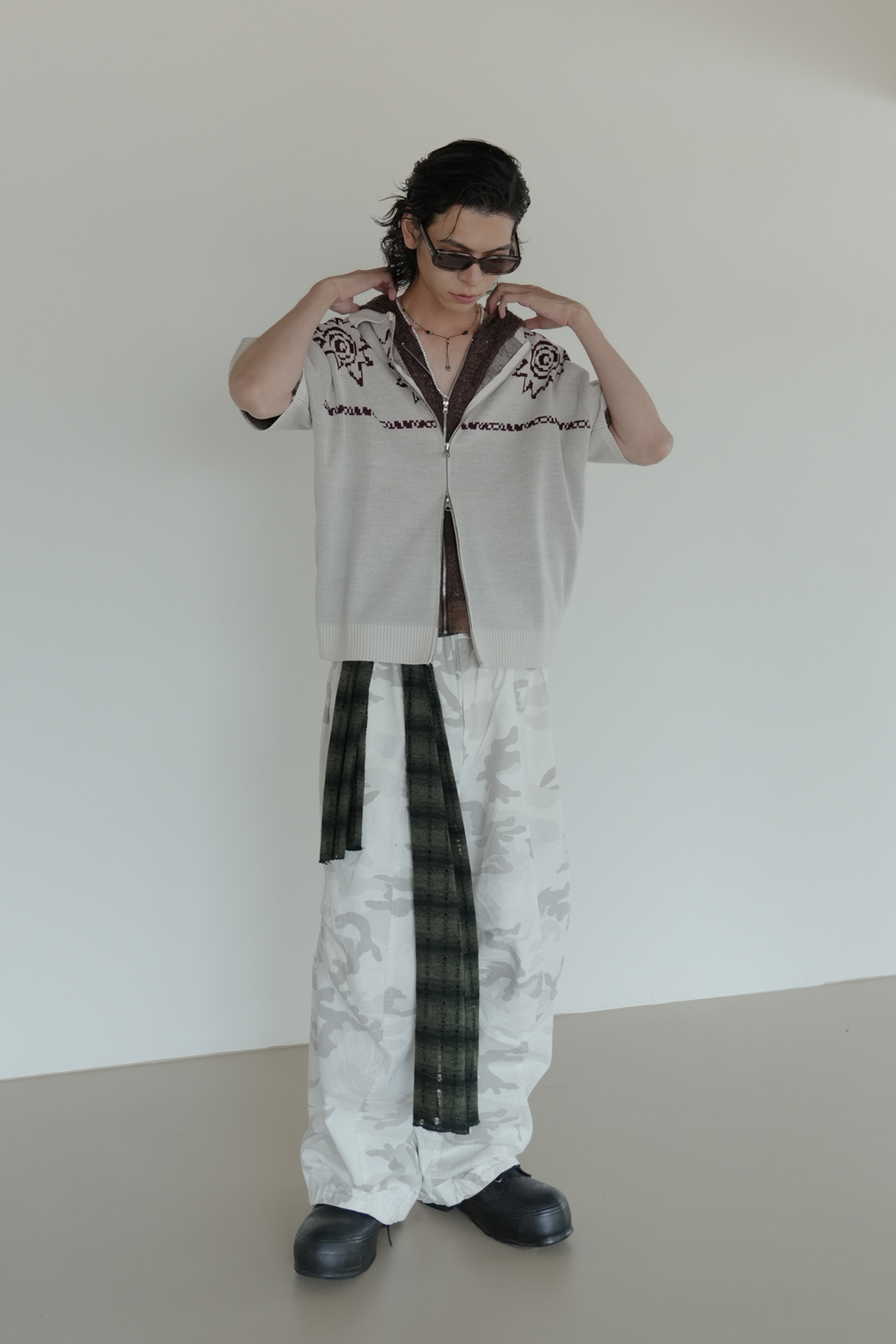 Graphic Jacquard Short-Sleeve Knit Zip-Up #上衣