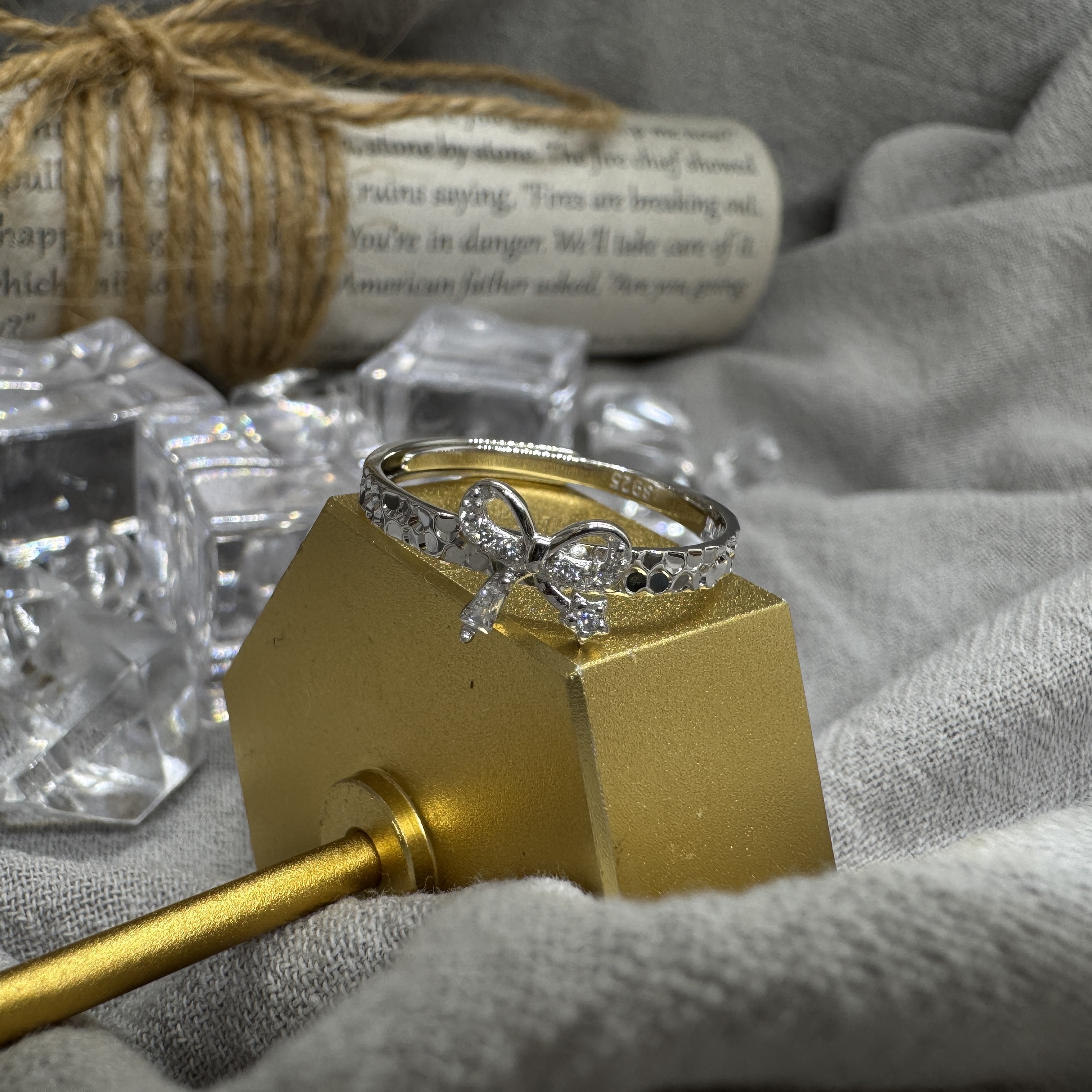 閃耀蝴蝶結 - 純銀戒指