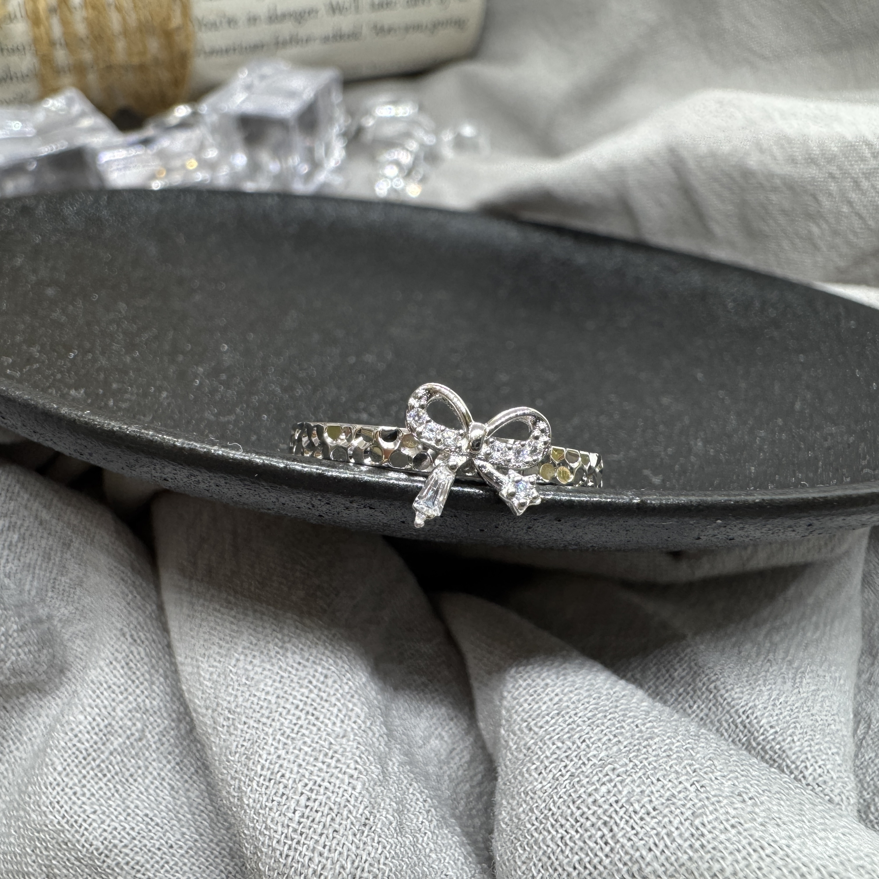 閃耀蝴蝶結 - 純銀戒指