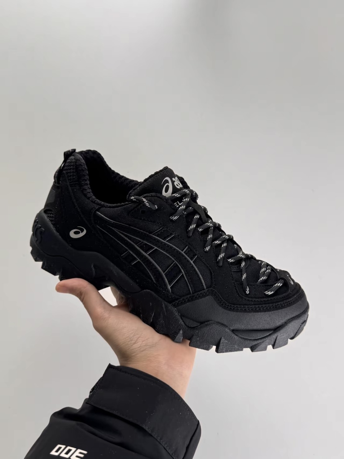 ASICS GEL-PICKAX  日蝕黑 登山戶外運動功能鞋