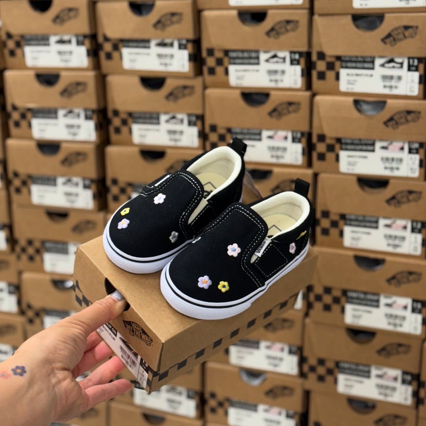 Vans Slip On 日本新款 黑色 粉色 小雛菊 小花 好穿脫 小童 童鞋 V98TDL