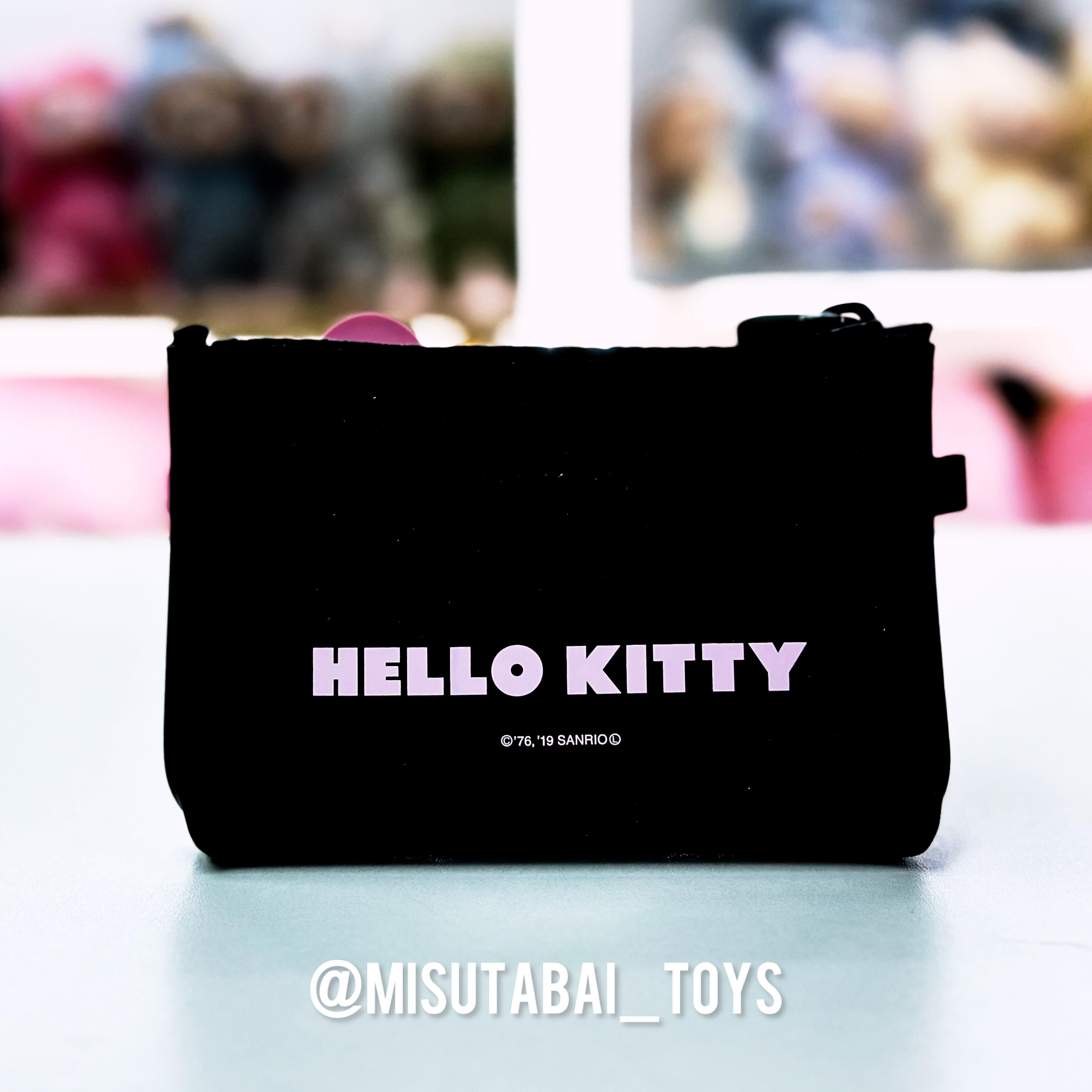 Sanrio Hello Kitty NUU-small Silicone Pouch, Black