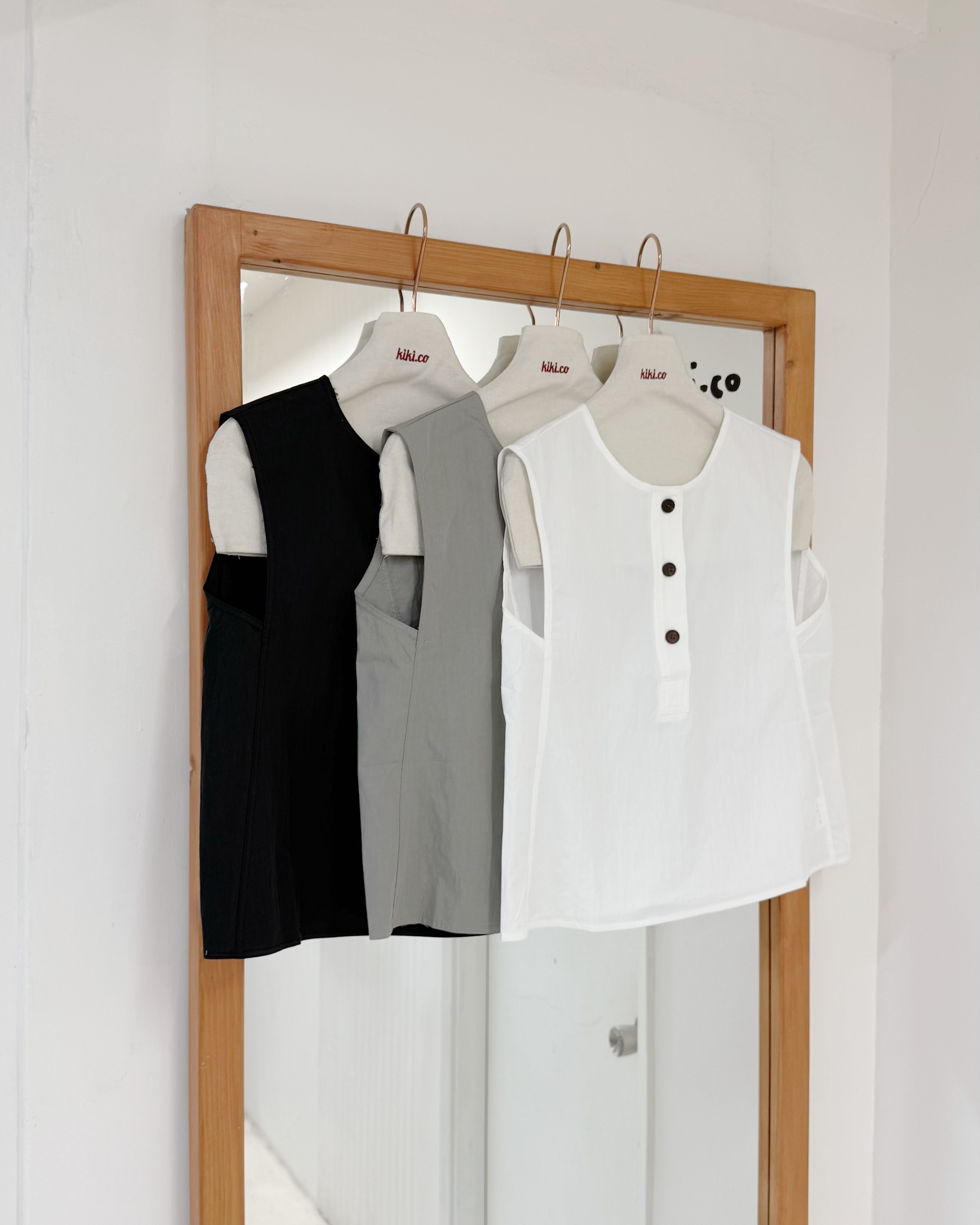 索索料Fit Size三鈕背心