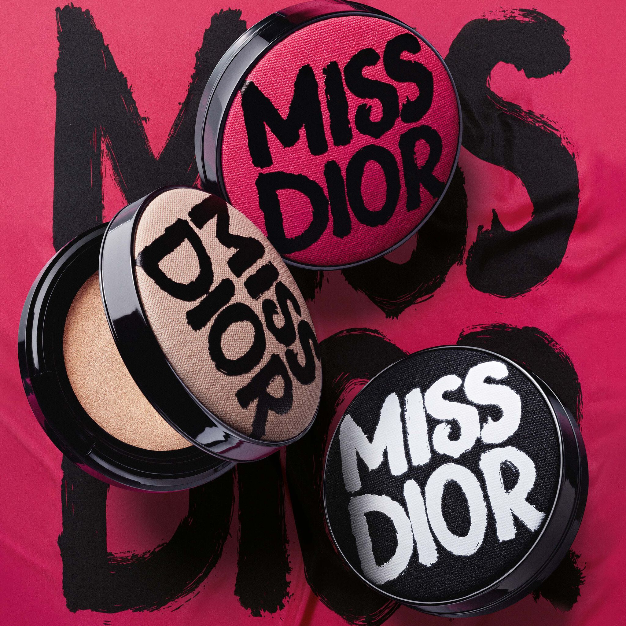 DIOR BEAUTY 恆久貼肌氣墊粉底盒/殼-Miss Dior塗鴉標記珍藏版