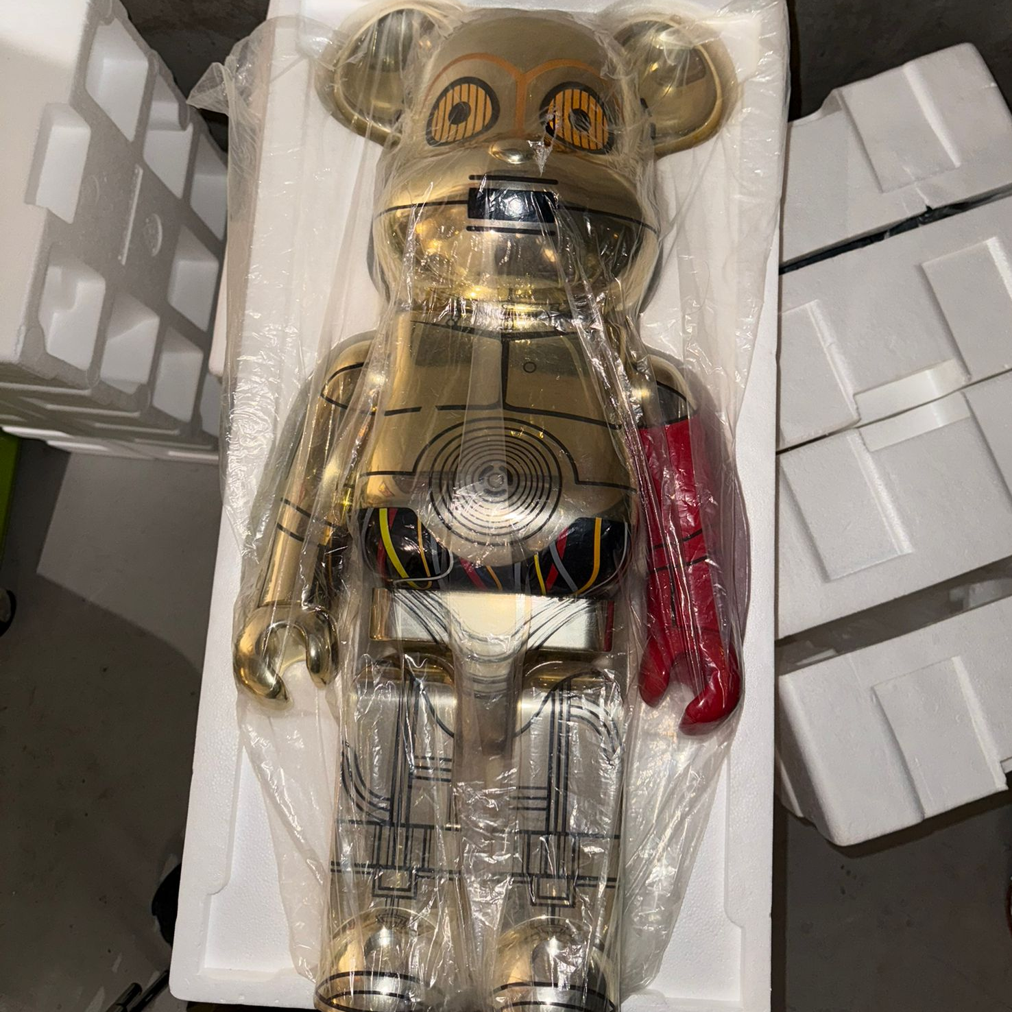 *中古品* *只有彩盒* Star Wars The Force Awakens C-3PO 1000% BE@RBRICK