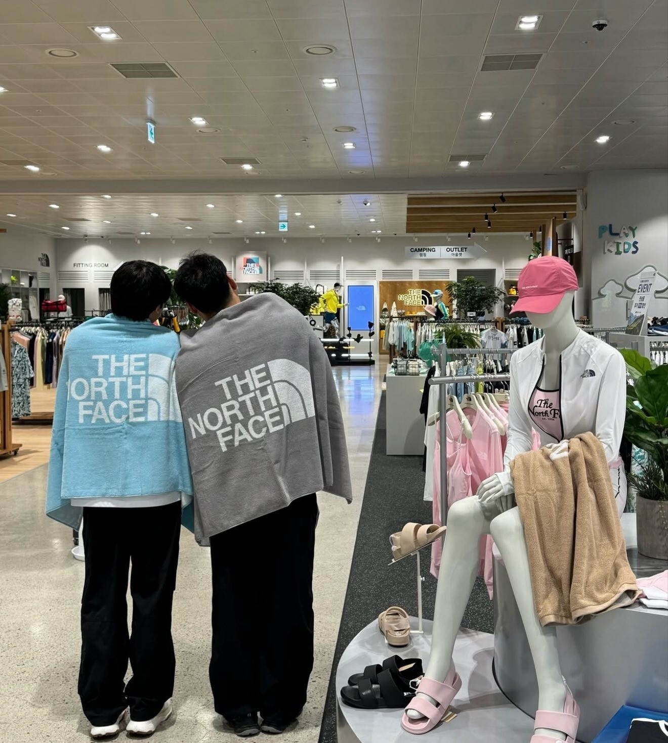 【現貨】The North Face 浴巾 海灘巾 韓國限定