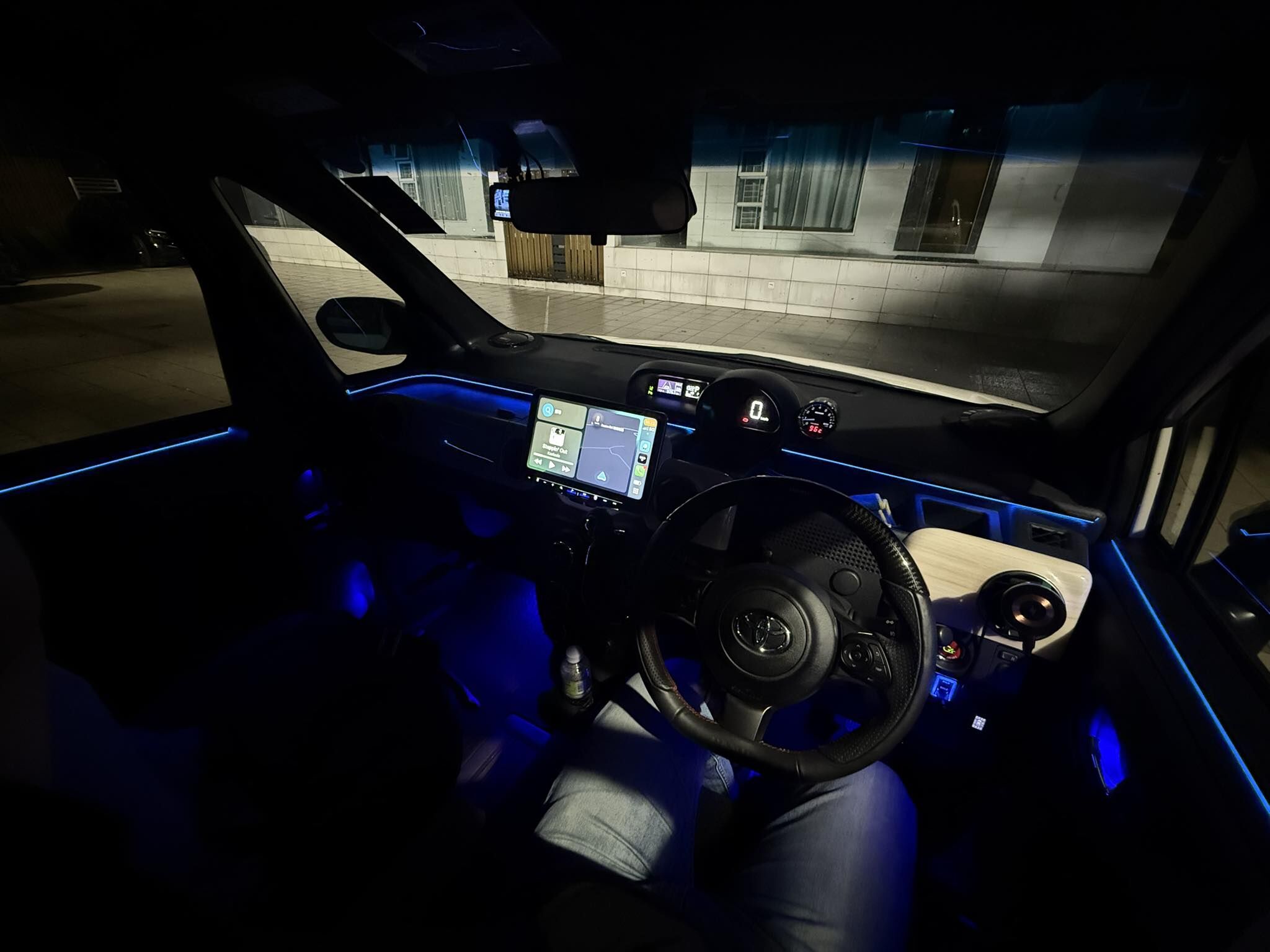 Spade / Porte 專用車廂氣氛燈套件