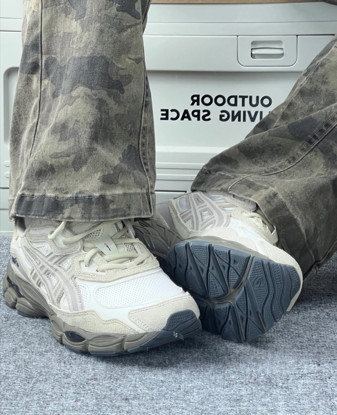 ASICS 亞瑟士 GEL-NYC 褐色潮流休閒鞋 男女同款 百搭舒適慢跑鞋 Aug25