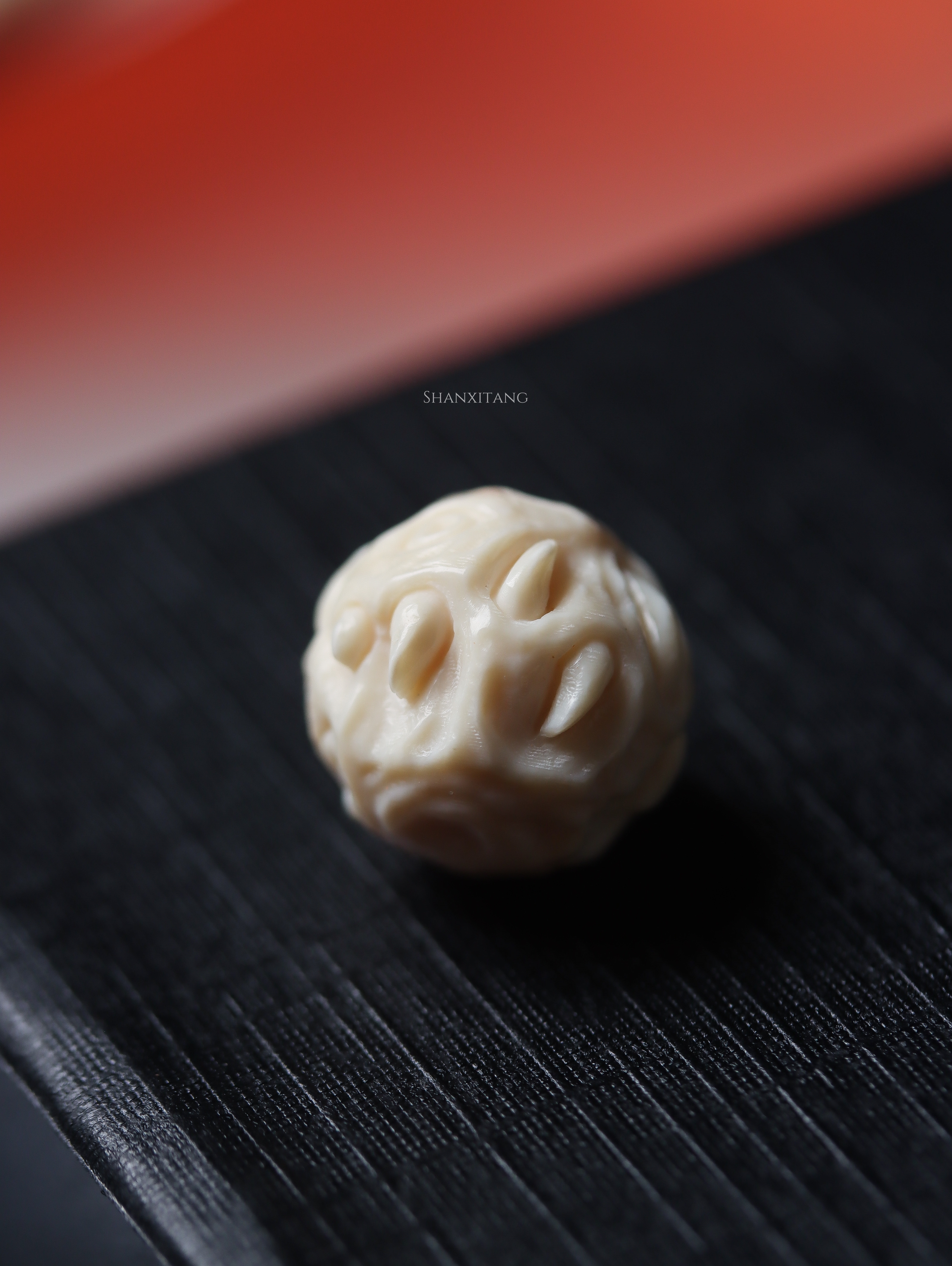 猛獁牙 配飾【12mm-閉牙吞噬】