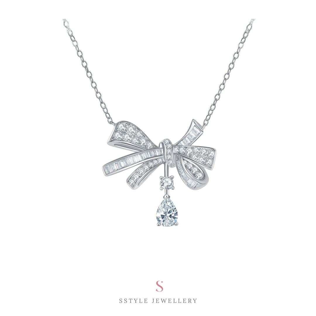 BOW moissanite diamond necklace