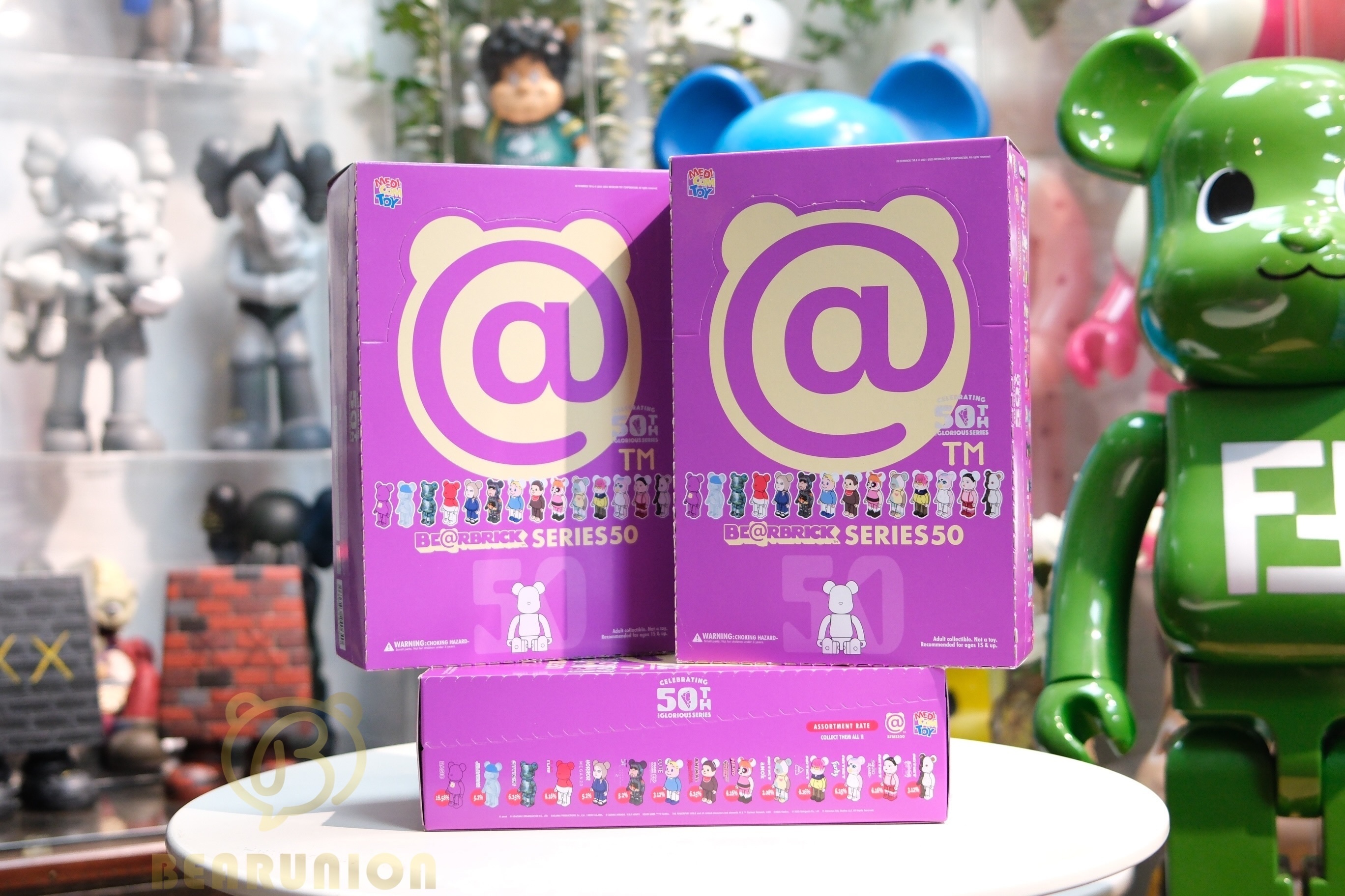🥇現貨🥇Bearbrick 100% Series 50 blind boxes set of 24 pcs