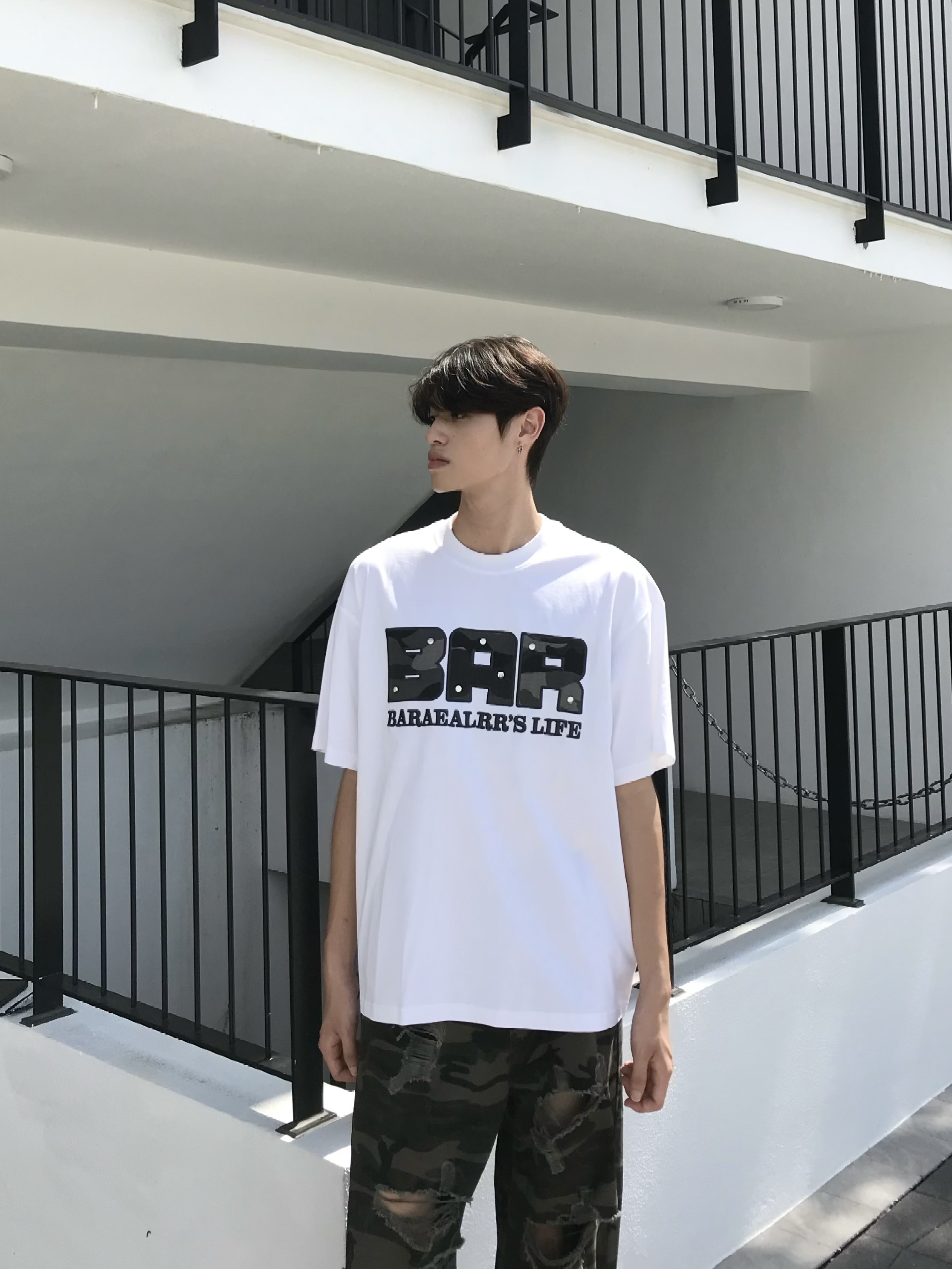 BAR 迷彩 貼鑽 短袖（2色）