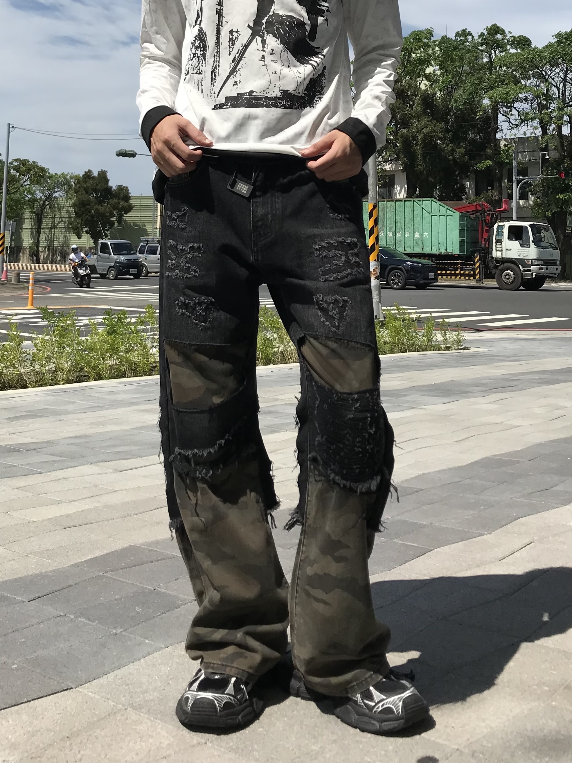 刷破工藝 熱銷改良 迷彩拼接牛仔褲