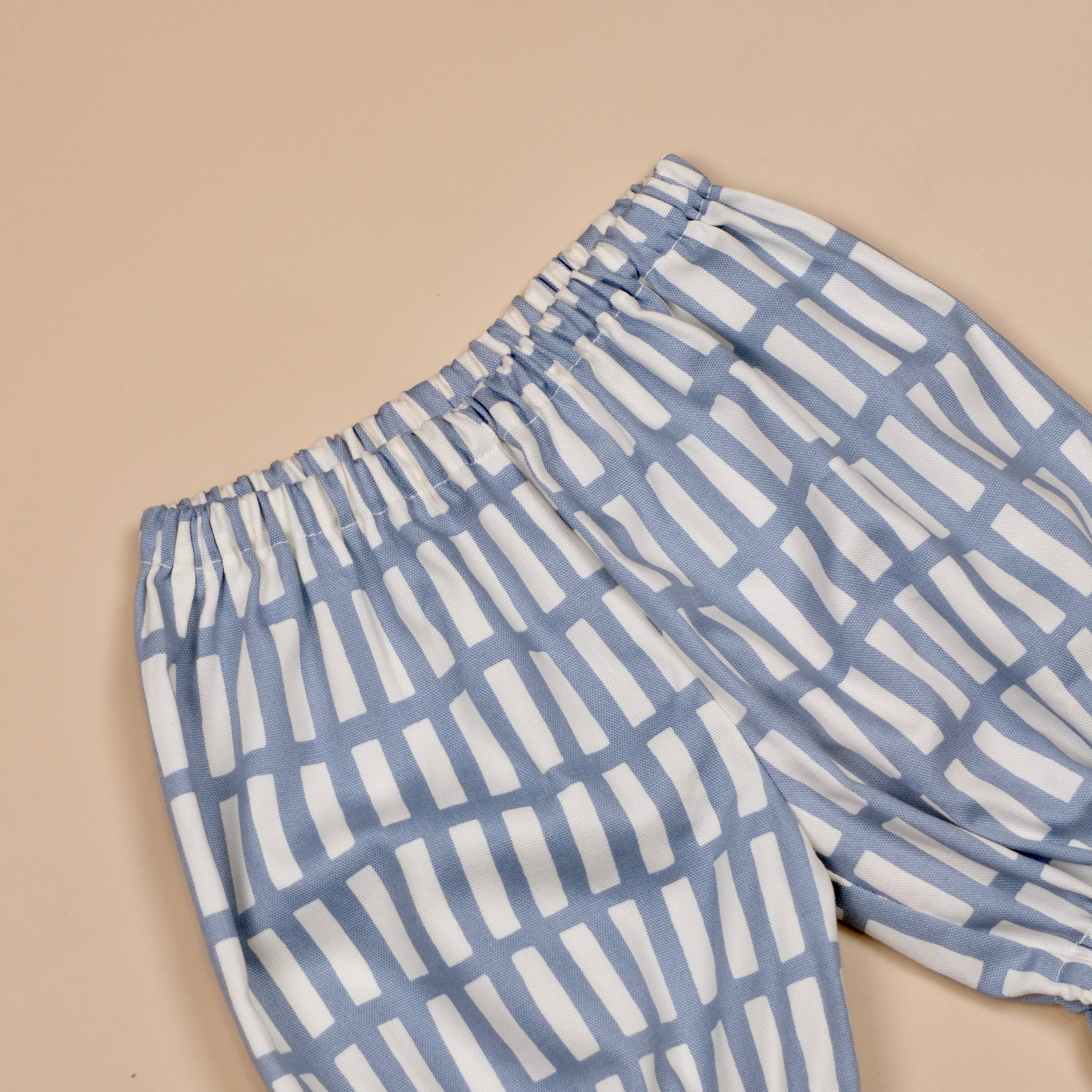 小步日常系列 ❖ 長格莫蘭迪藍 ❖ 手作及膝短褲