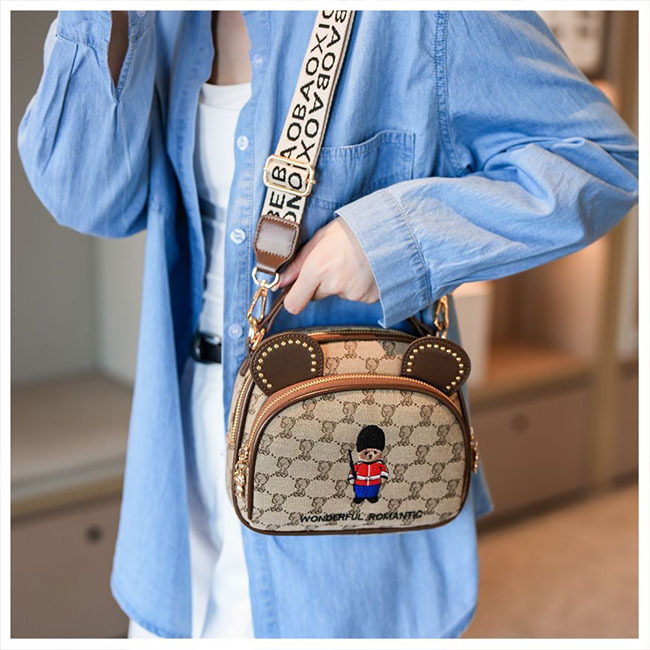 可愛立體耳朵造型小熊包-現貨