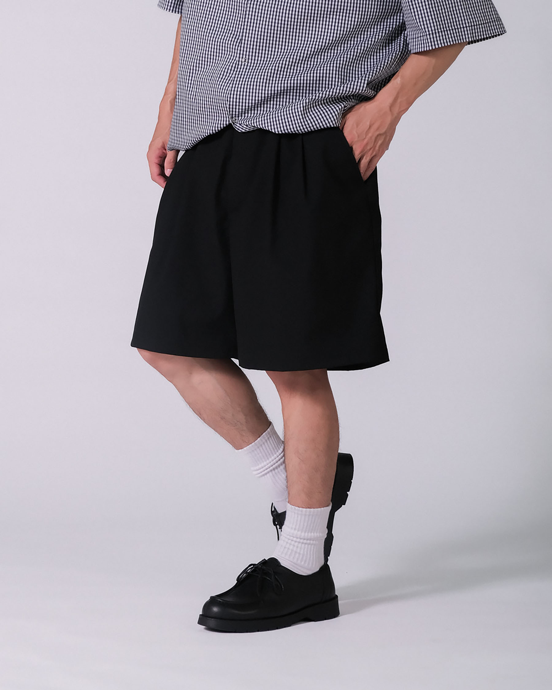 D.CLOSET 寬鬆打折西裝短褲