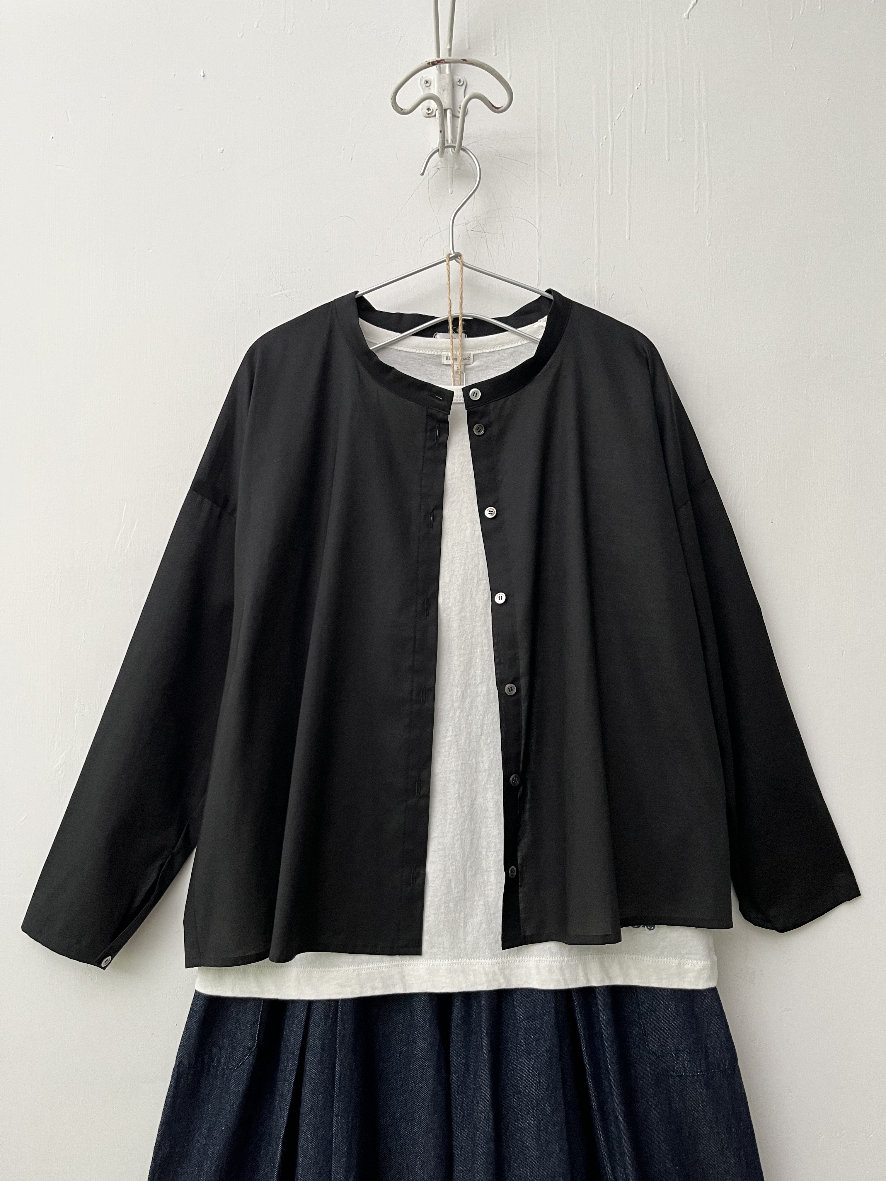 日本製  ynir黑色小企領top