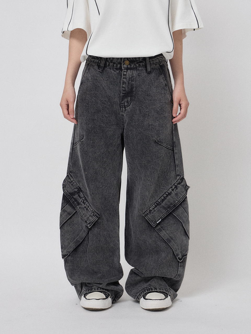 復古黑彎刀牛仔褲